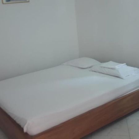 Hostal La Estrella Real アルボレテス エクステリア 写真